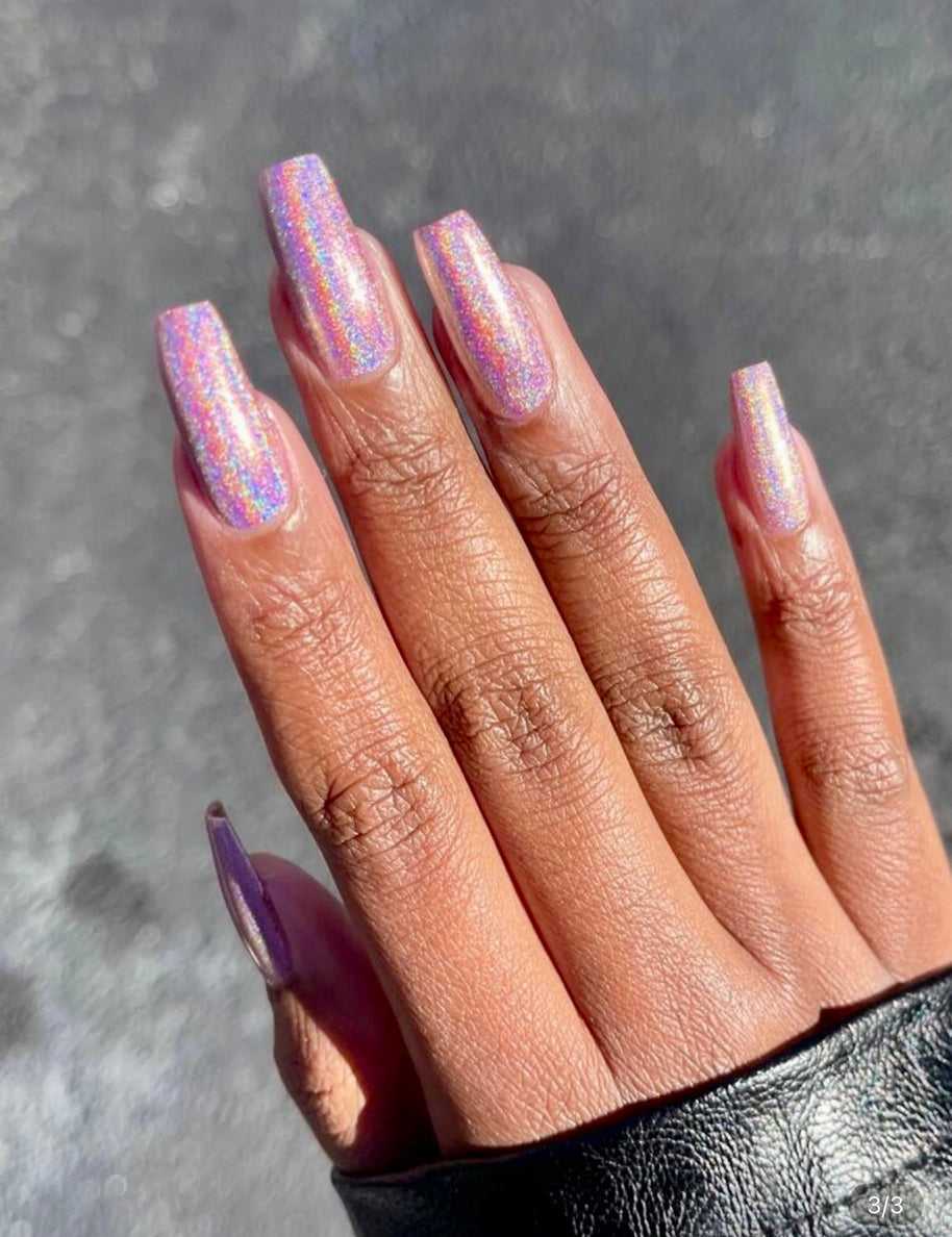 16. Holo rose clair