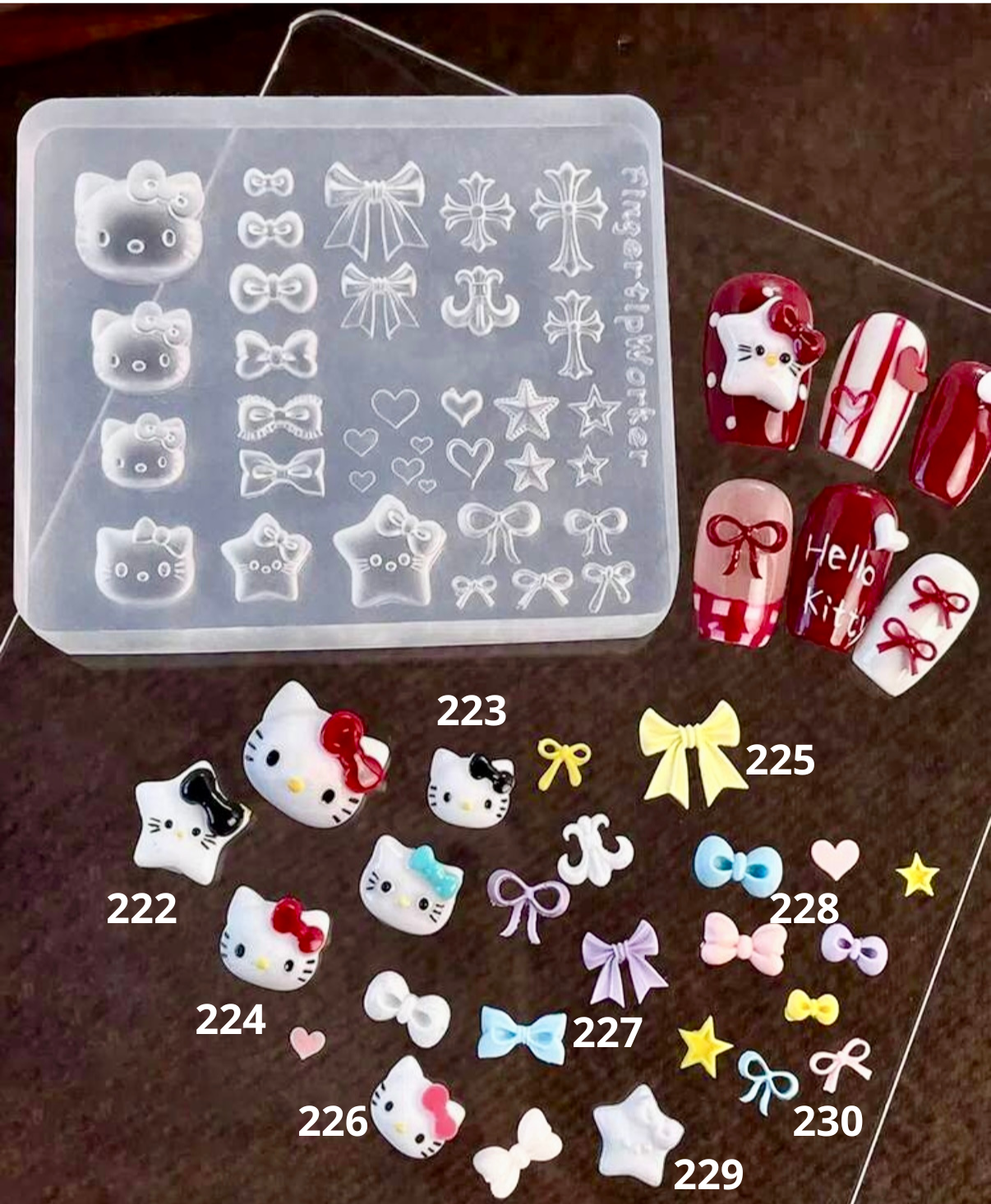 222 à 230. Moule hello kitty