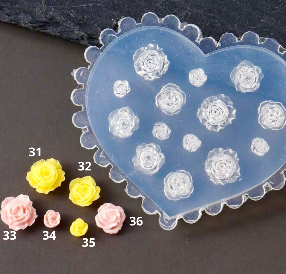 31 à 36. Moule fleurs