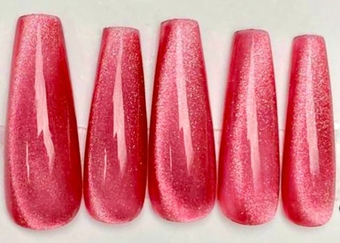 4. Cat eyes rouge