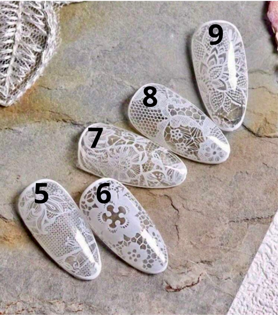 5 à 9. Foil dentelle blanche