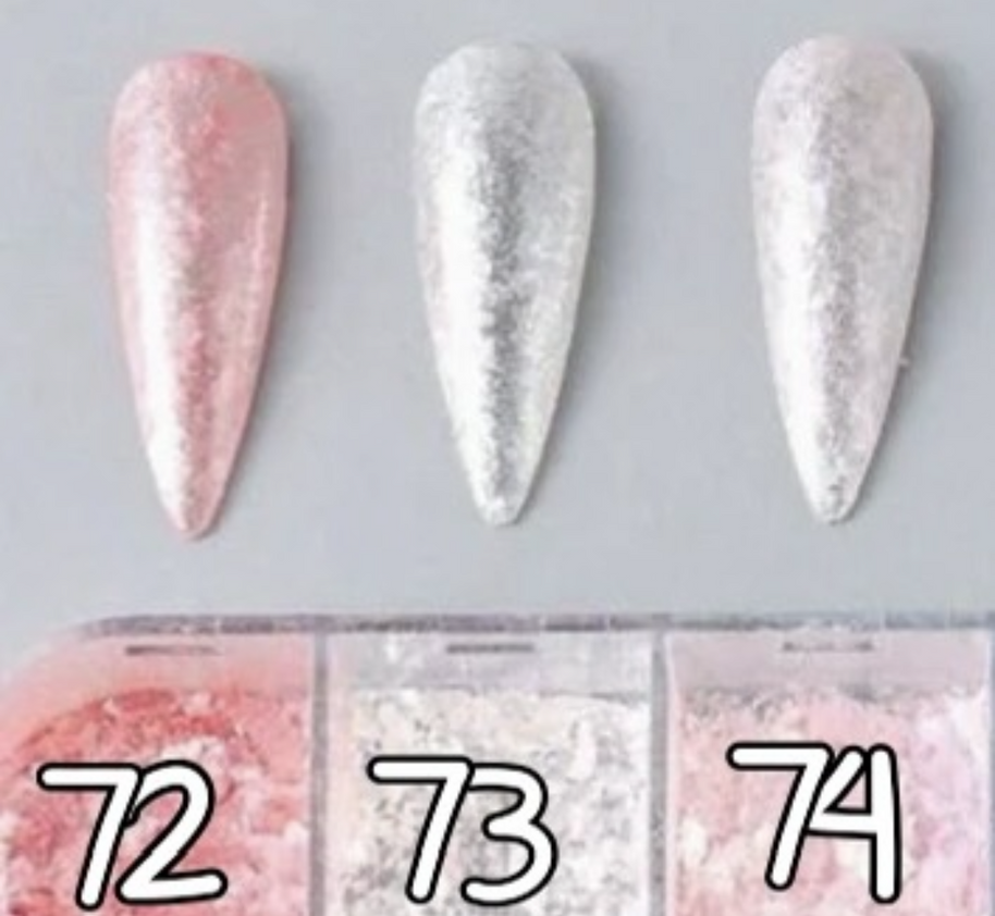 72 à 74. Glitter flakes givrés